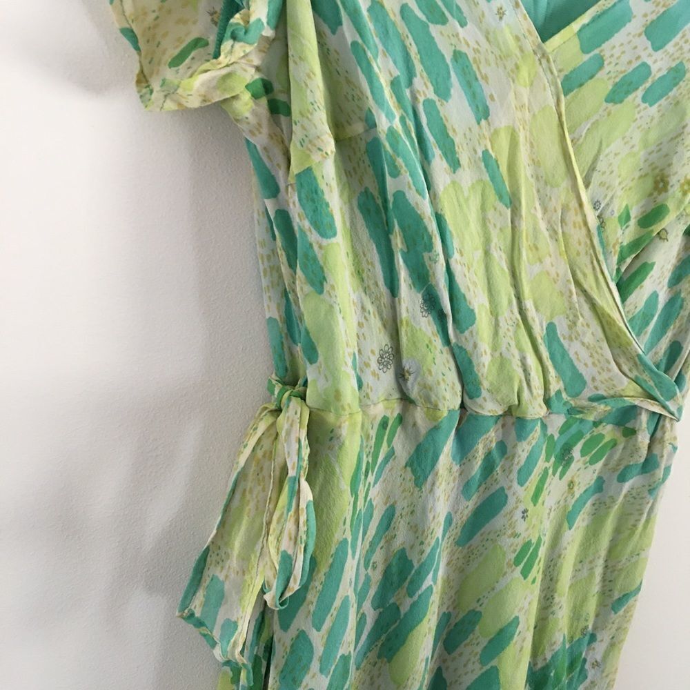 Mathilde green pattern short-sleeve wrap dress - Picture 5 of 9